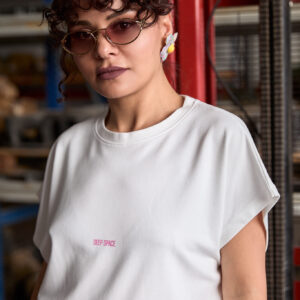 Kadın Ekru Düz Düşük Kol T-Shirt - Pembe Baskılı